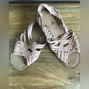 Vintage 1980s Woven Mexican Leather Huarache Sandals